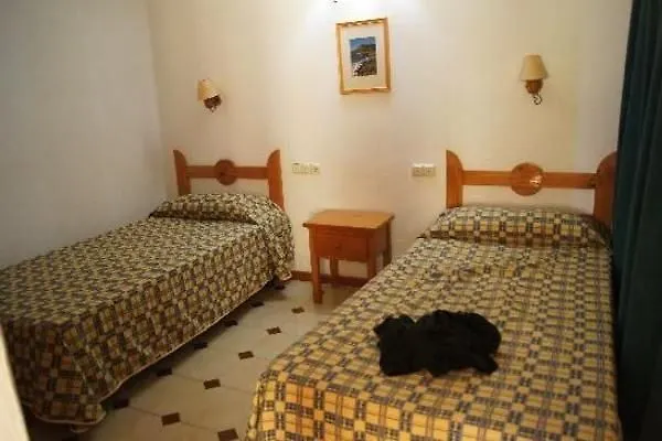 Apartamentos Los Pueblos Puerto del Carmen  Puerto del Carmen (Lanzarote)