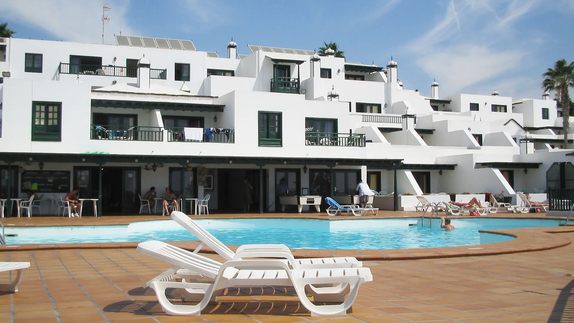 Apartamentos Los Pueblos Puerto del Carmen  Lägenhetshotell